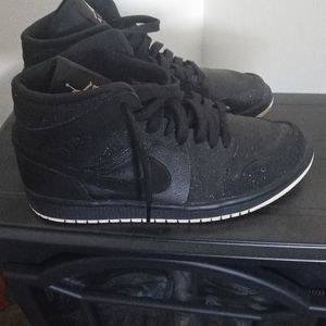 Black Nike Air Jordans Mens size 9.5